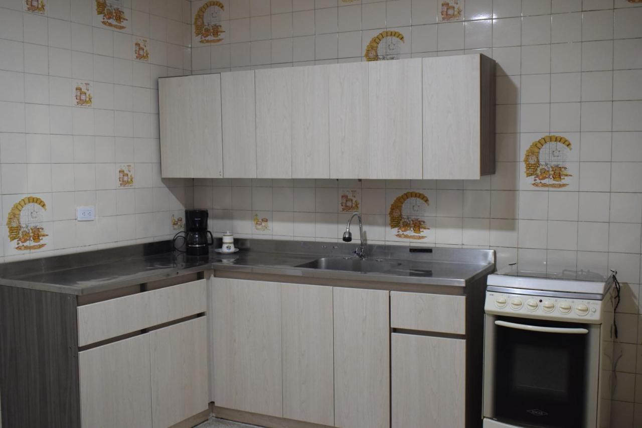 מדיין Serrania Hostal מראה חיצוני תמונה