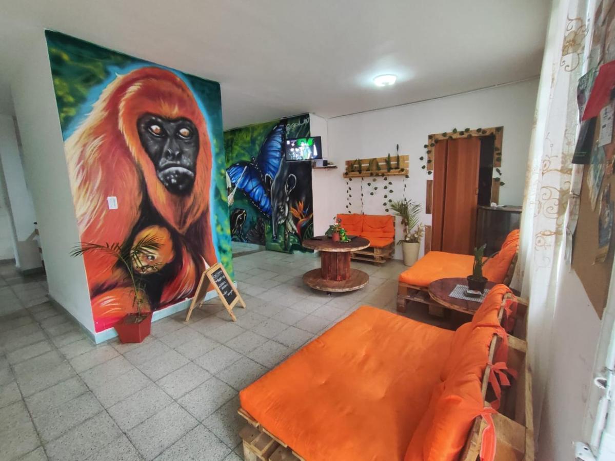 מדיין Serrania Hostal מראה חיצוני תמונה