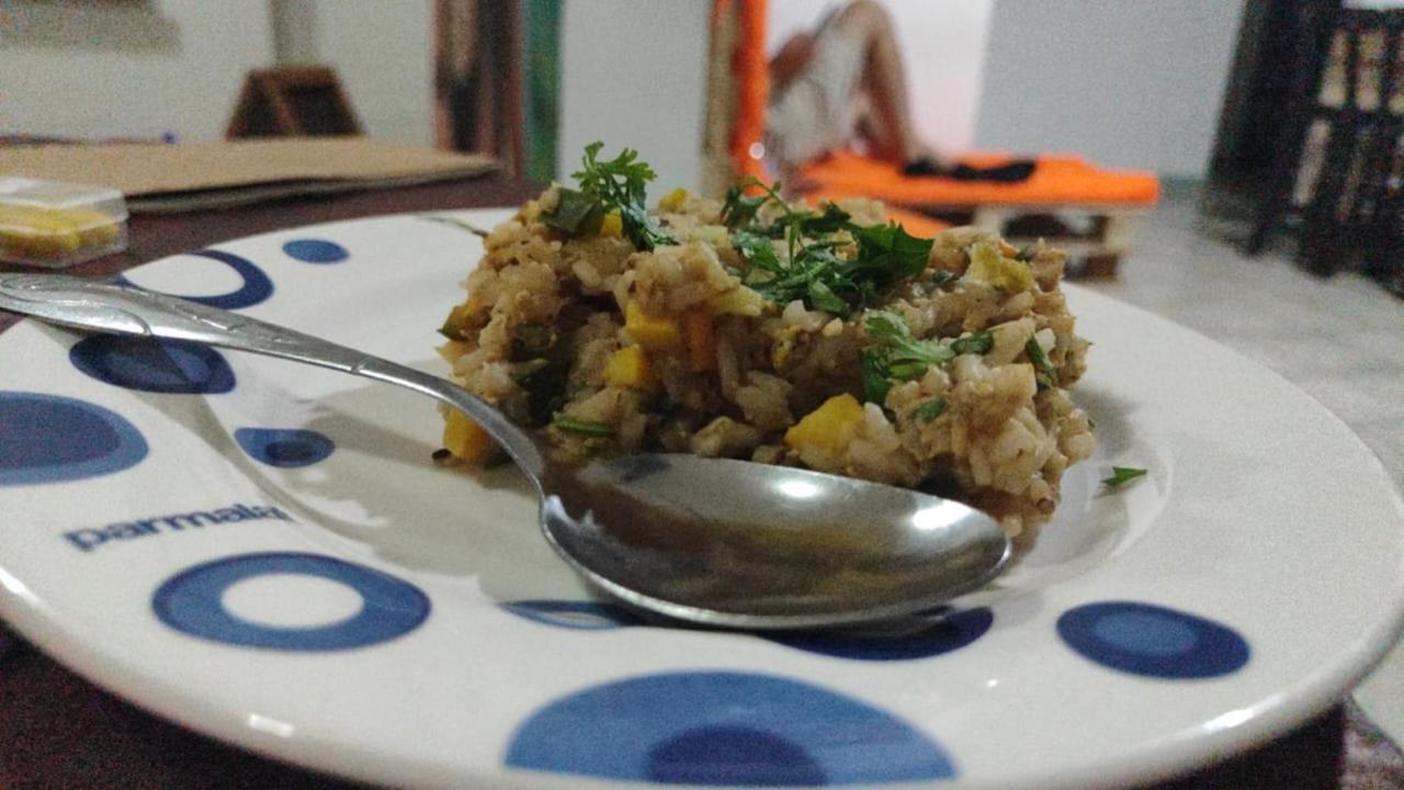 מדיין Serrania Hostal מראה חיצוני תמונה