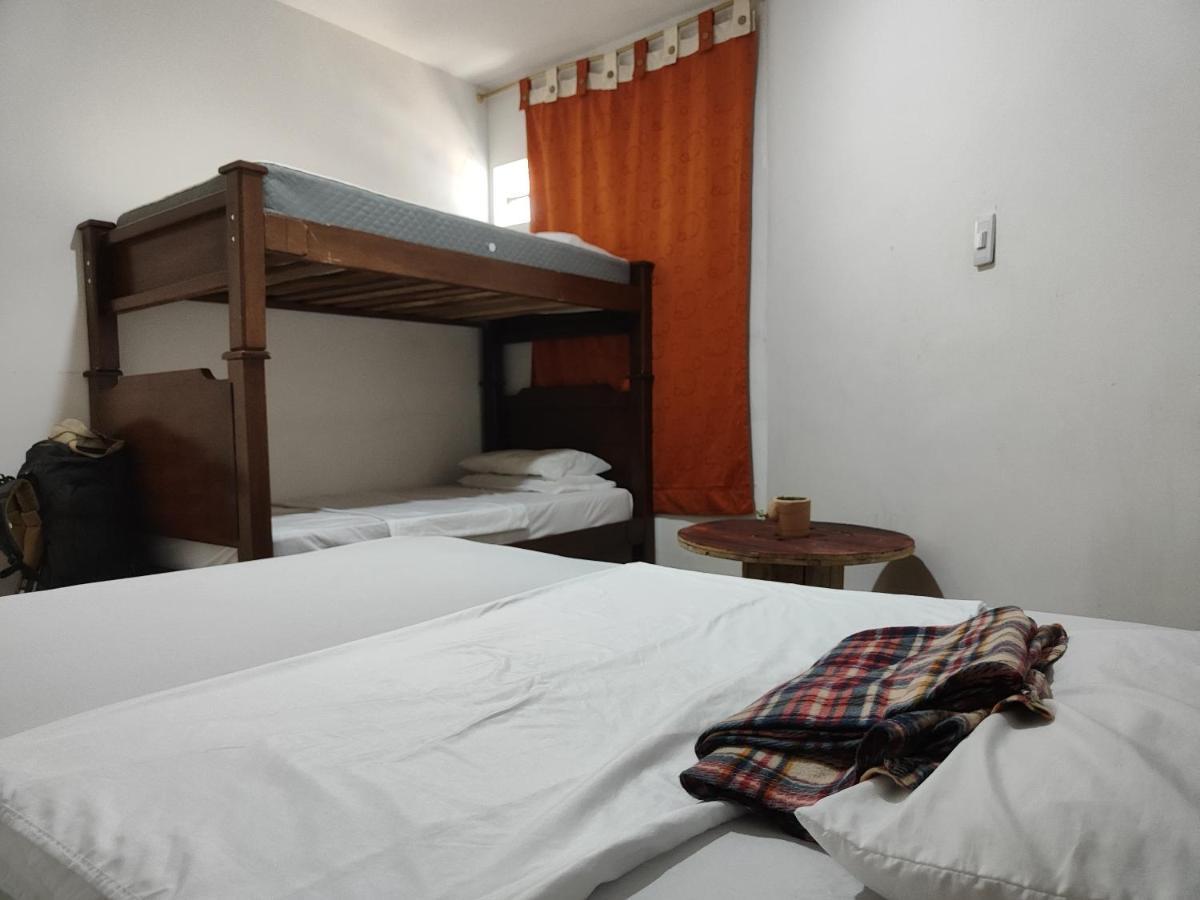מדיין Serrania Hostal מראה חיצוני תמונה
